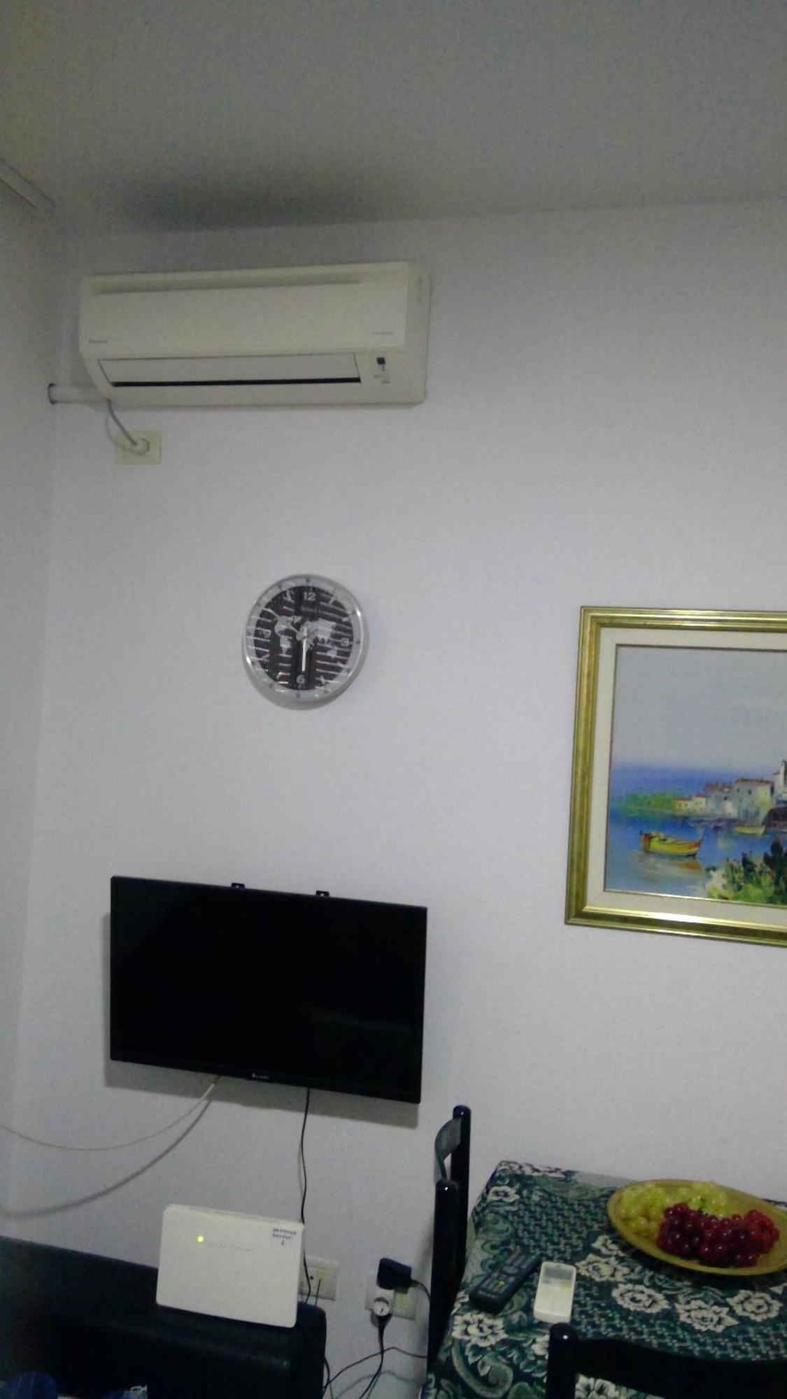 Merry'S Apartment Durres Bagian luar foto